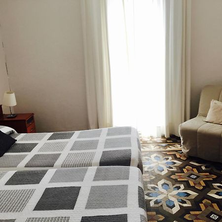 Hostal Eixample برشلونة الغرفة الصورة