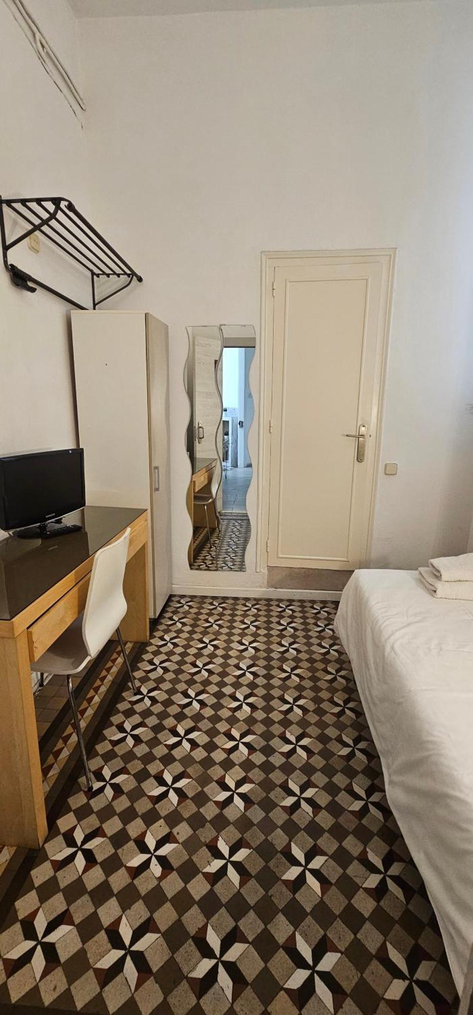 Hostal Eixample برشلونة المظهر الخارجي الصورة